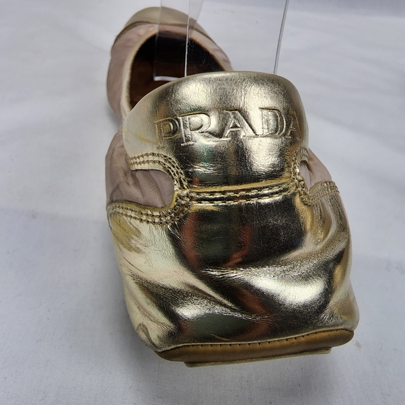 Prada Gold Tone Ballet Flats Women's Prada Size 38.5 US 8.5 made in Italy  🇮🇹 - Picture 6 of 10